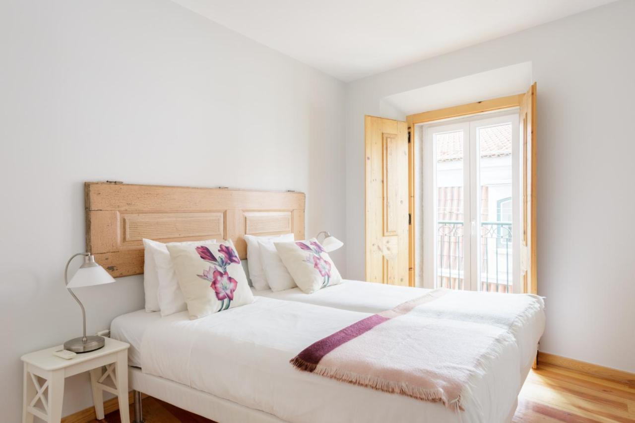 Amazing Rooftop Terrace With River And Historic City View 4 Bedrooms 4 Bathrooms Ac 19Th Century Building Chiado Lisboa Eksteriør bilde