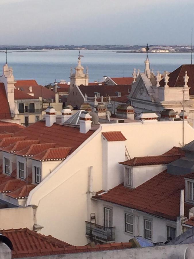 Amazing Rooftop Terrace With River And Historic City View 4 Bedrooms 4 Bathrooms Ac 19Th Century Building Chiado Lisboa Eksteriør bilde